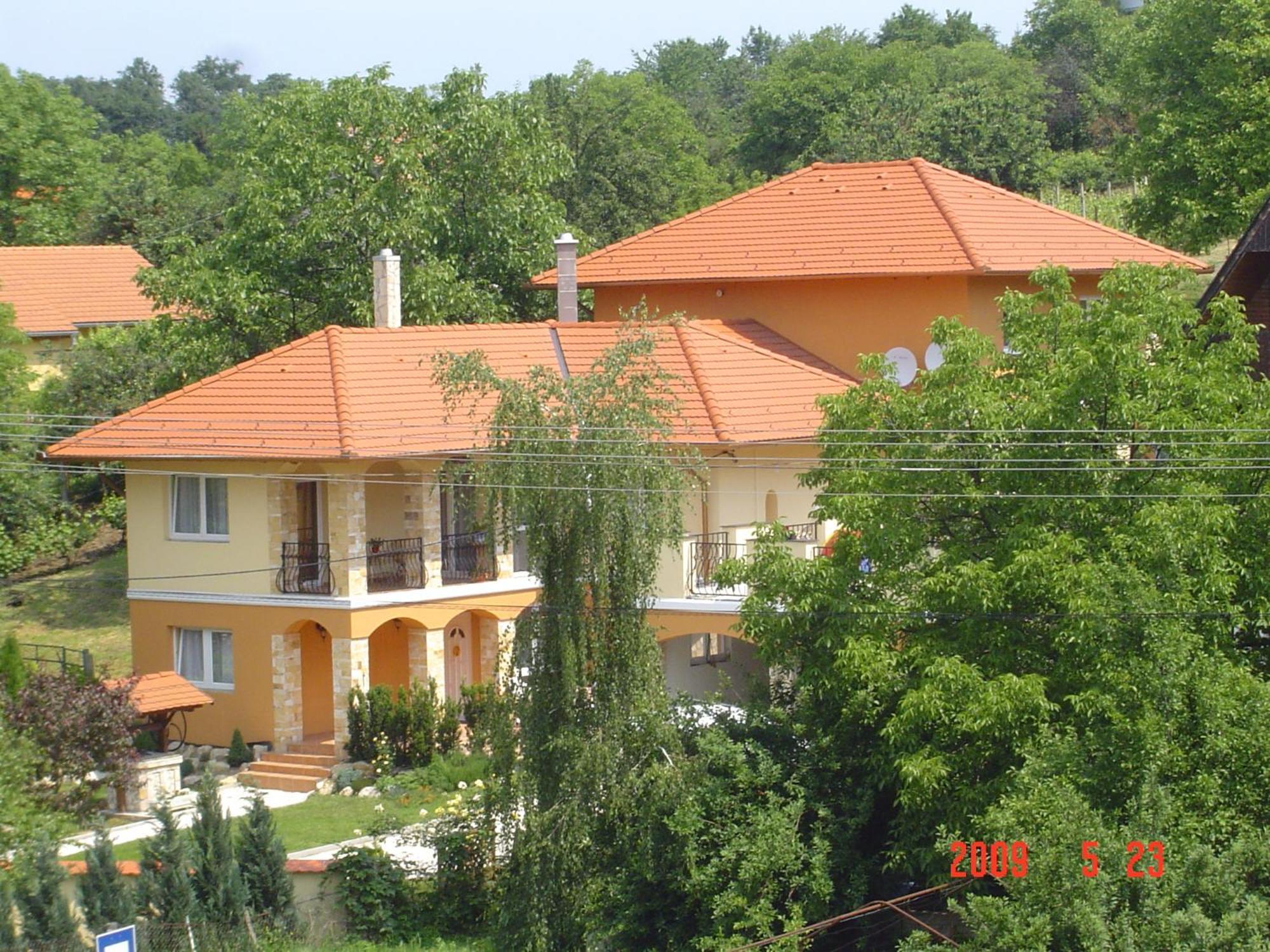 Janus Apartman Sarvar Exterior photo