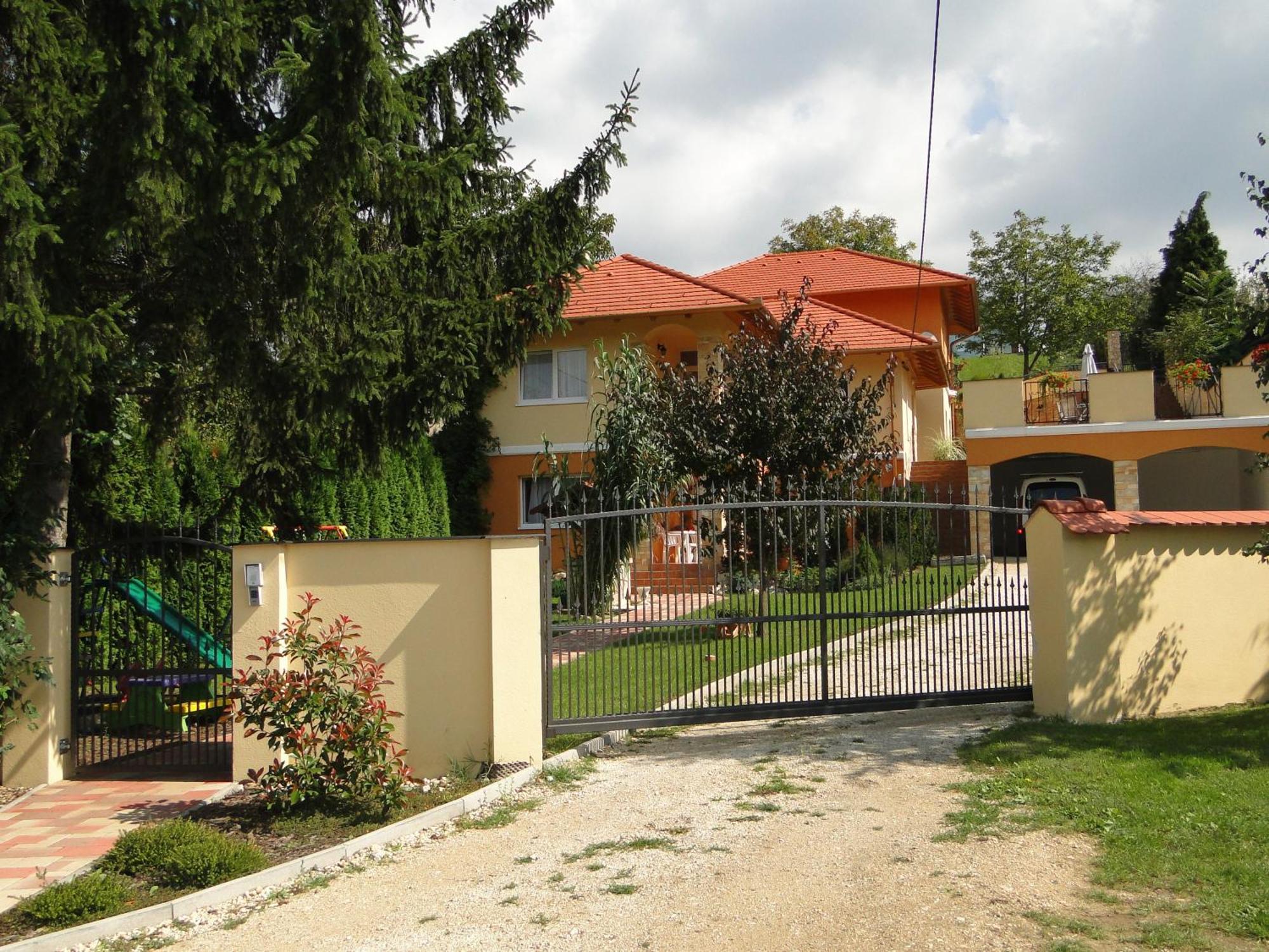 Janus Apartman Sarvar Exterior photo